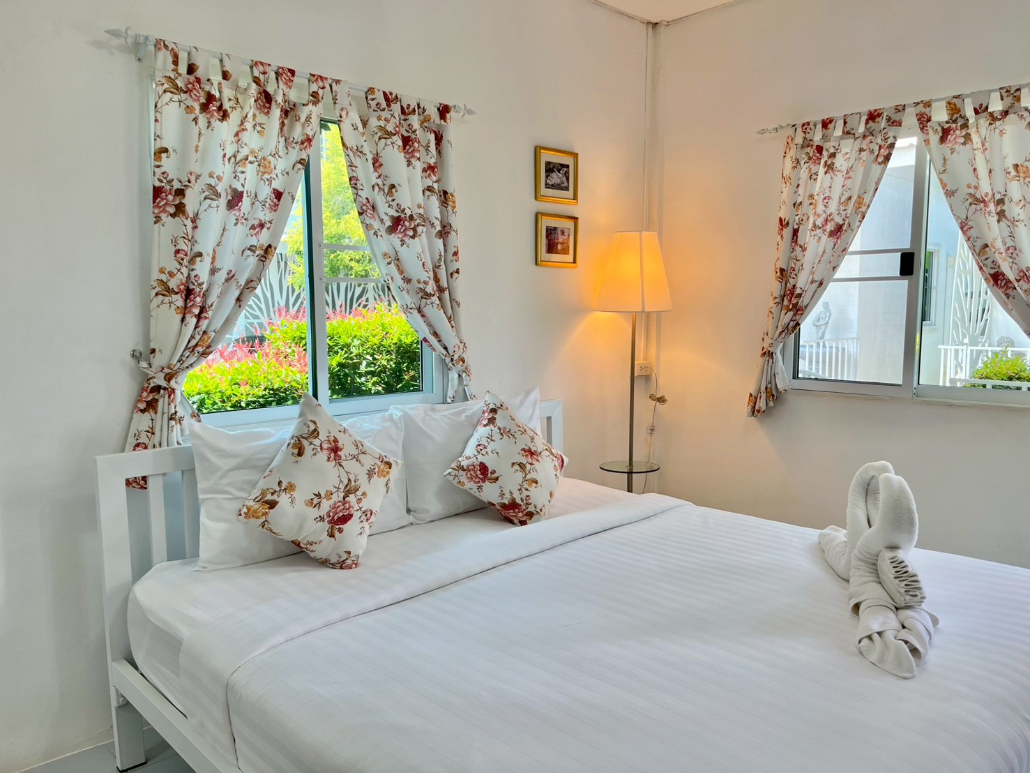 LA-Fleur (Double Bed)