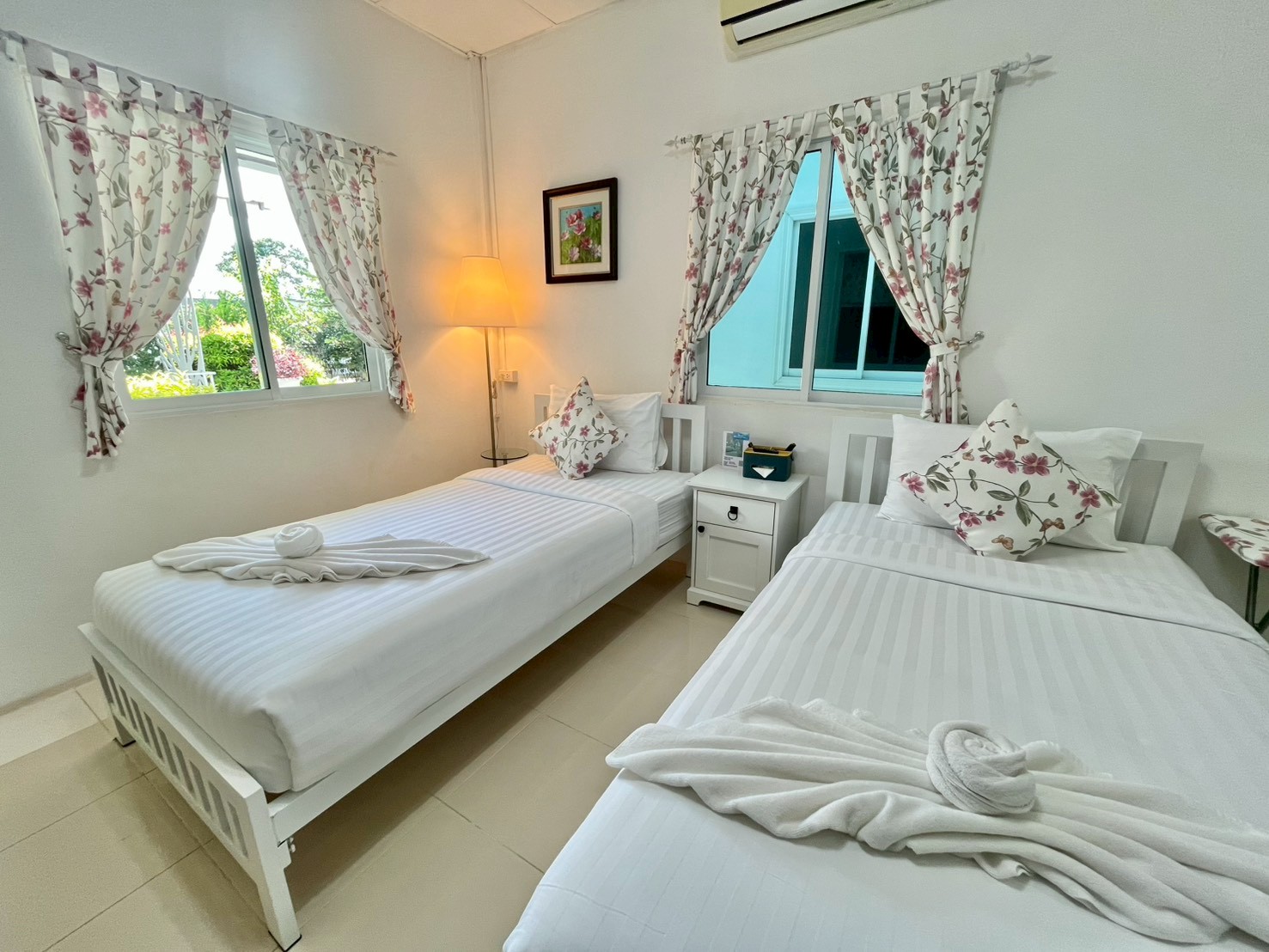 LA-Fleur (Twin Beds)
